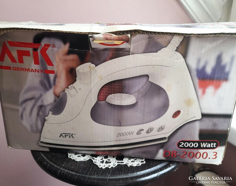 New! Steam iron 2000 watts - made in Germany