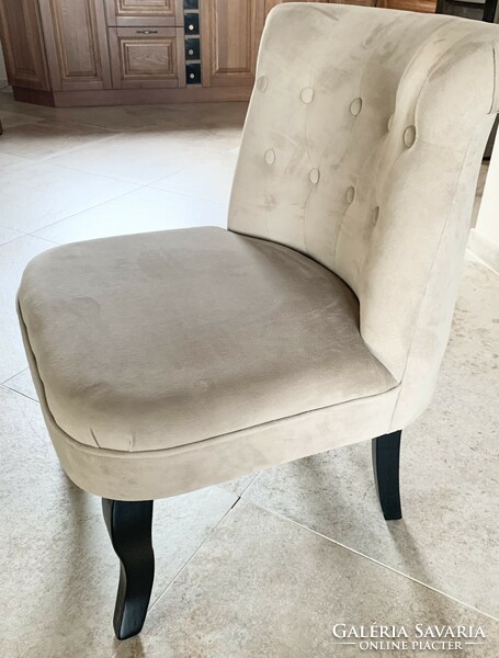 Decorative armchair for sale in beautiful, new condition