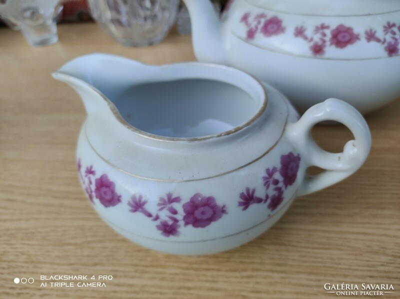 Marked porcelain set for replacement