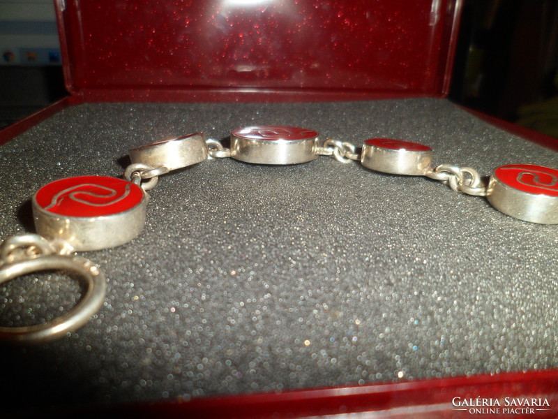 Design silver bracelet