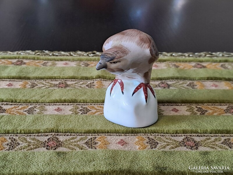 Porcelán madár figura