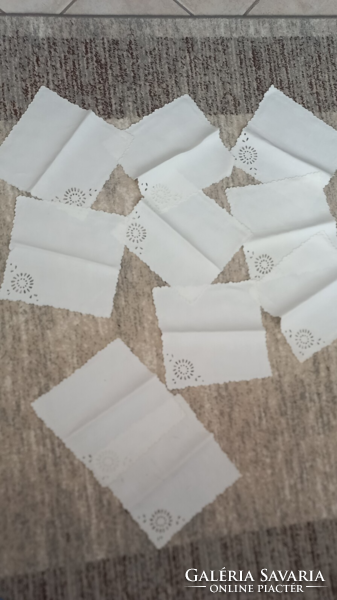 10 embroidered textile napkins
