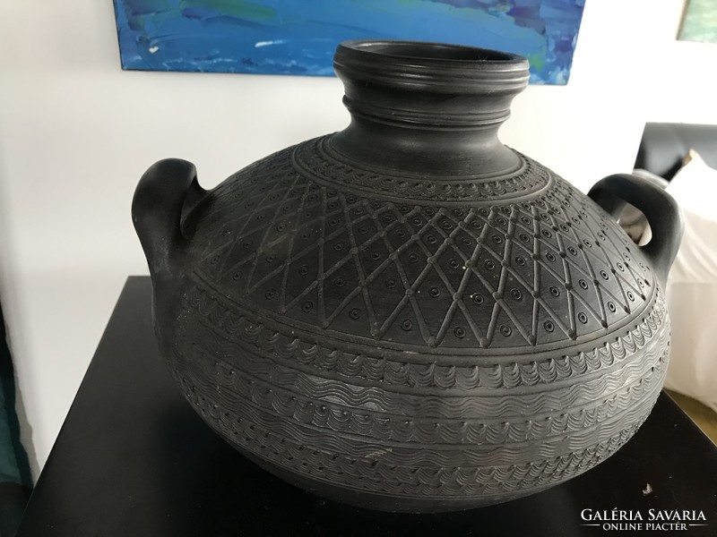 Large, special-shaped black ceramic, finished by András from 1990