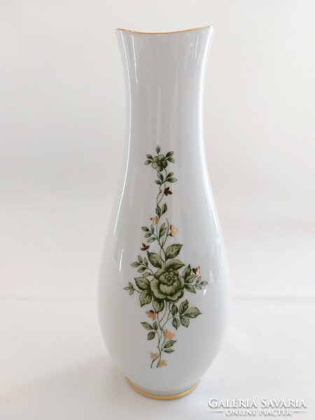 Hollóházi zöld virág mintás váza, Zrínyi M. Nemzetvédelmi egyetem