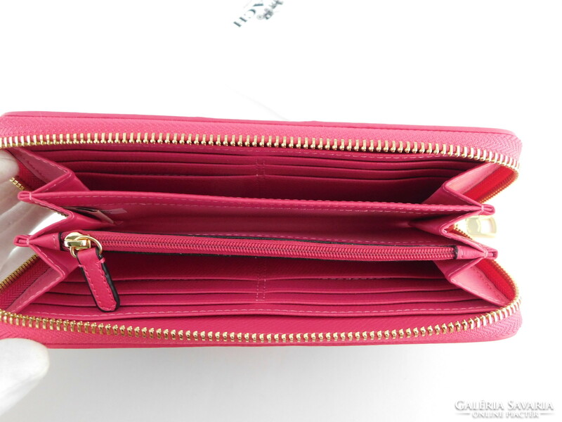 Coach - signature - zipper wallet