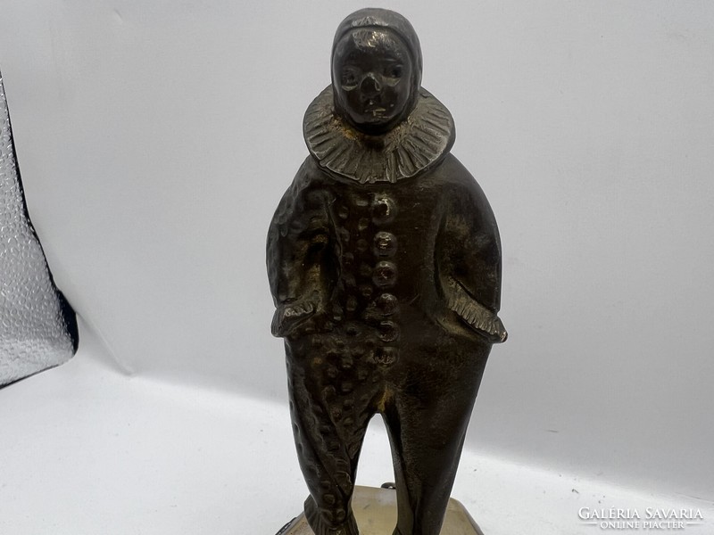 Del Pierrot bronz szobor, 14 x 9 cm-es nagyságú. 5081