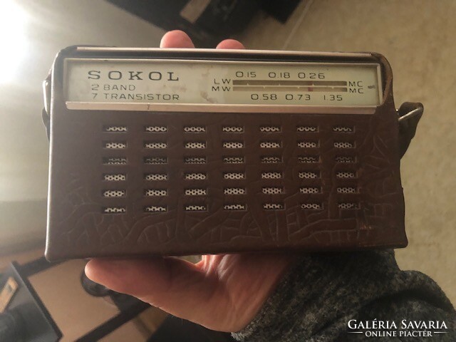 The Sokol pocket radio is one of the masterpieces of the Soviet Union, it works.