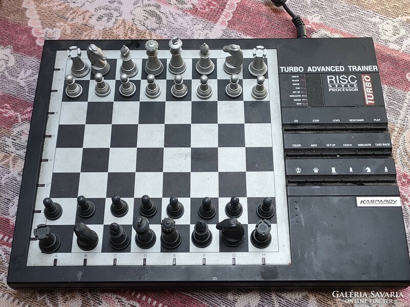 Chess machine - Kasparov - turbo advanced tainer
