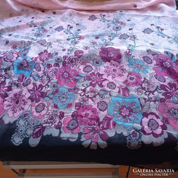 Nagyméretű női sál, strandkendő, 170 x 90 cm