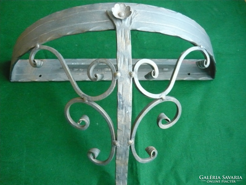 Forged iron shelf holder