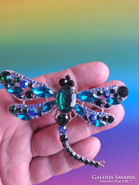 Dragonfly brooch in 2 colors