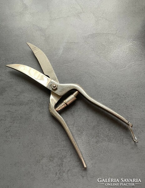 Old, Czechoslovak perfect condition, solid steel kitchen scissors, chicken bone cutter