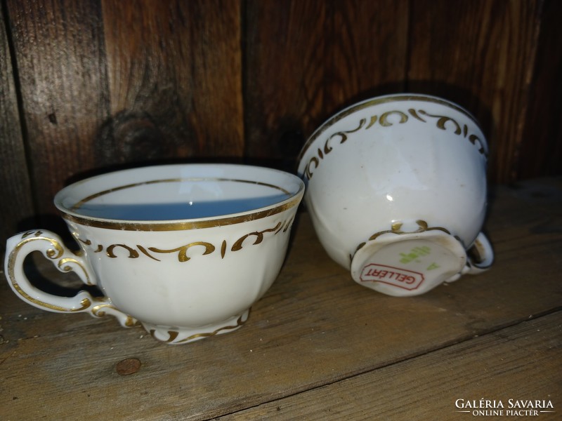 A pair of Zsolnay coffee cups from the gellért