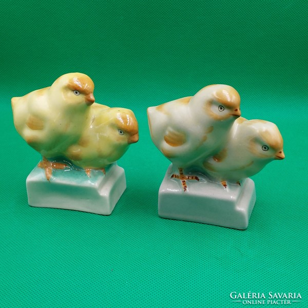 Aquincum chick couple figurines