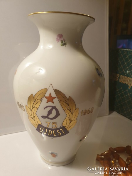 Herend vase of the doge of Ujpest