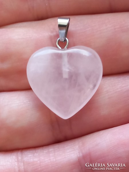 Natural rose quartz heart pendant
