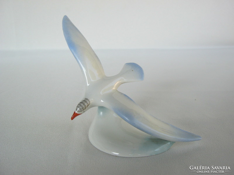 Porcelain seagull from Drasche quarries