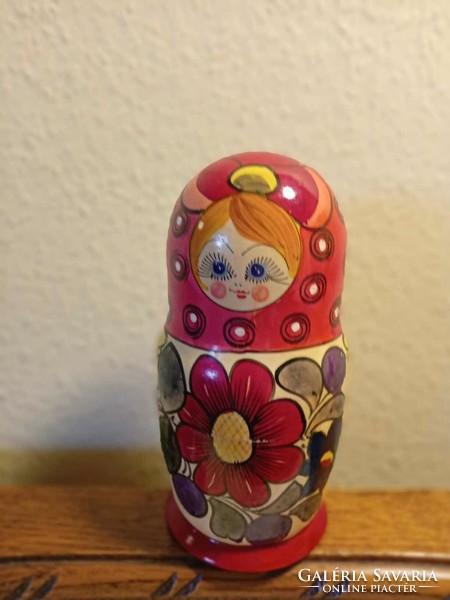 Russian wooden matryoshka doll, 5 pieces