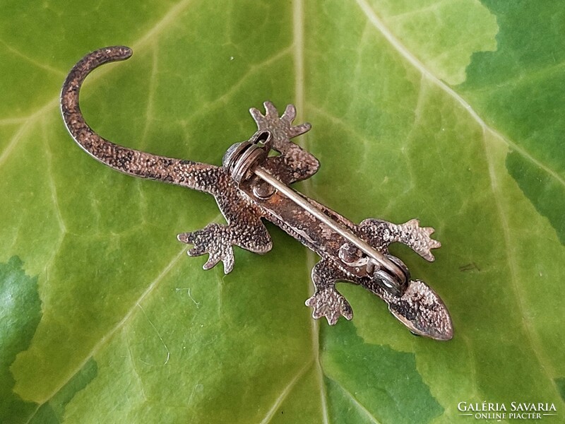Gekkó alakú bross fém gyík kitűző