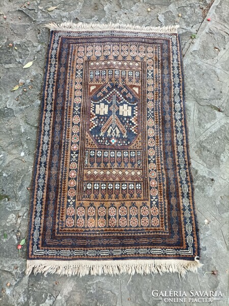 135X84 cm antique hand-knotted carpet