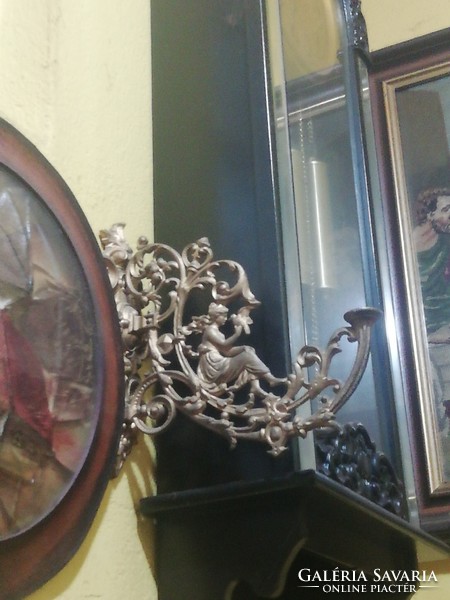 Figural wall arm from collection 4. It is in the condition shown in the pictures