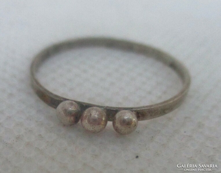 Special silver ring with small balls