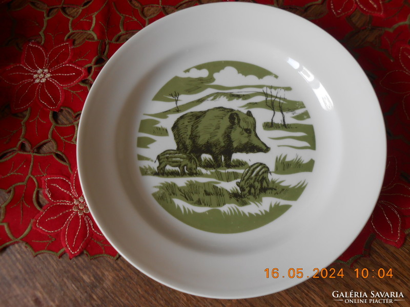 Zsolnay vadász jelenetes tányér