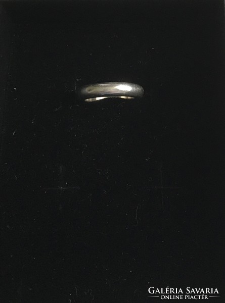Különleges kidolgozású, tömör ezüst karika gyűrű 50-es