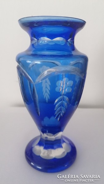 Kék kristály váza 14 cm magas