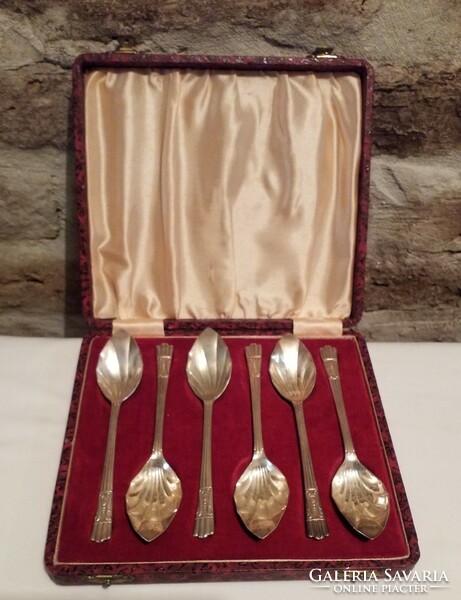 Old English silver plated tea spoon set