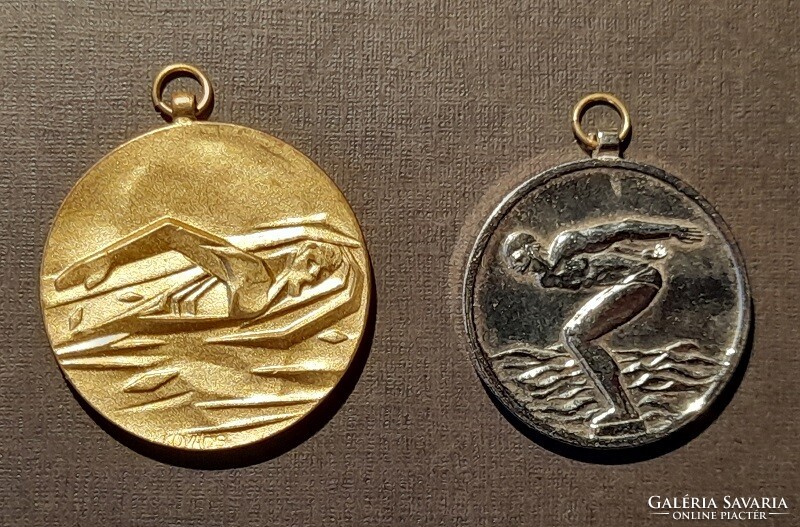 Swimming prize medal (2 pieces)