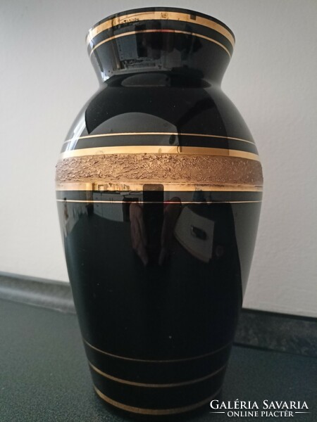 Retro, Kelet német fekete fújt üveg váza   1500 Ft
