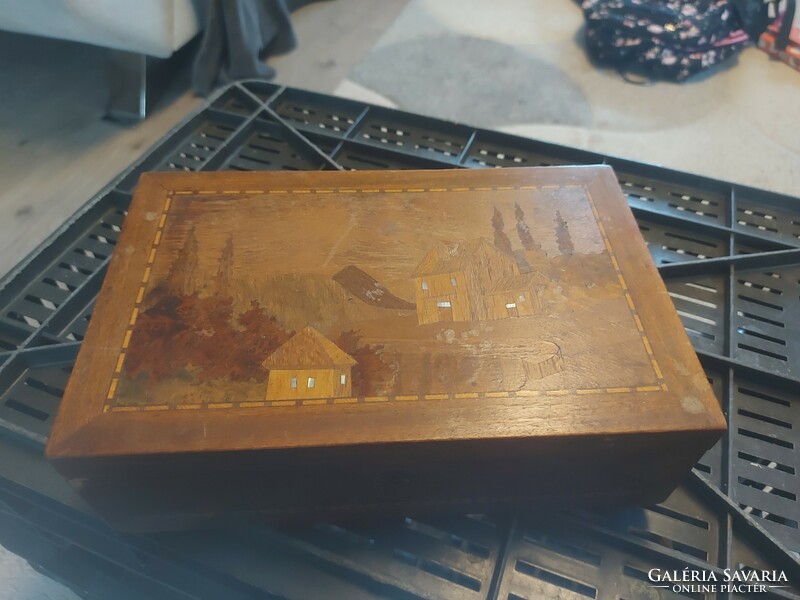 Inlaid wooden box, size, weight on the pictures