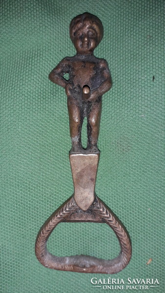 Antique marked copper bottle opener boy with pee 10 cm according to the pictures