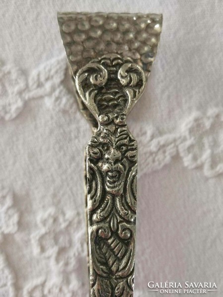 Áttört  ezüst színű süteménycsipesz, tortacsipesz, nagyon ritka darab