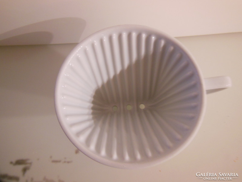 FILTERTARTÓ - MELITTA - 10 x 8 cm - HÓFEHÉR - VASTAG - PORCELÁN - OSZTRÁK - HIBÁTLAN
