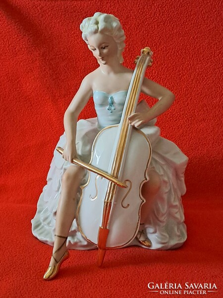 Hibátlan! Lippelsdorfi csellós hölgy német (GDR) porcelán figura