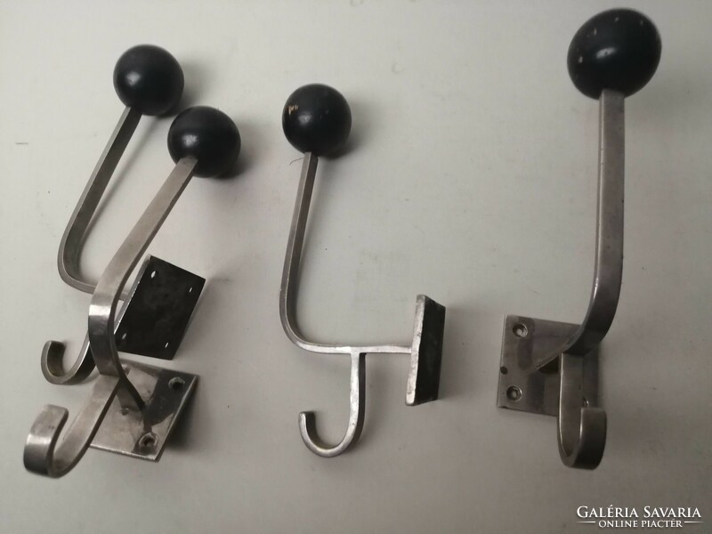 ART DECO RUHAAKASZTÓ  -  4 DB  -  BAUHAUS COATHOOKS