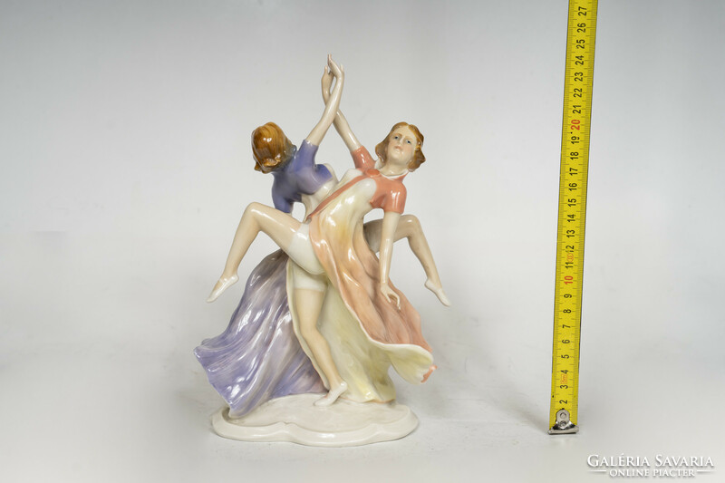 Ens porcelán táncos figura