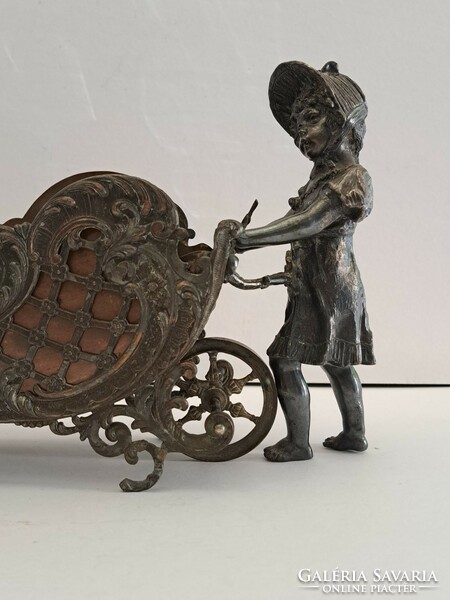 Antik barokk stílusú figurális kínáló jardiniere