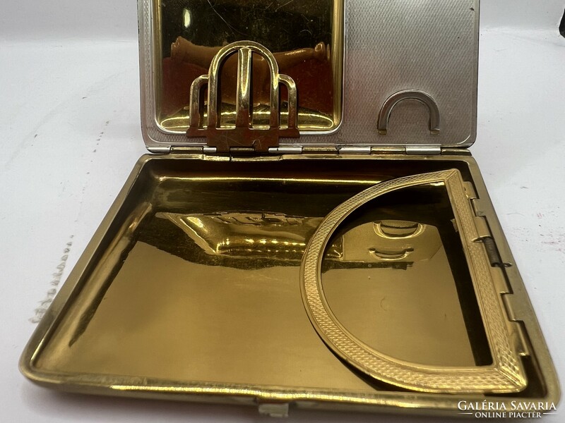 Art deco női táska, dohányzó és smink készlettel. ezüst fogóval.12 x 10 cm-es.6891