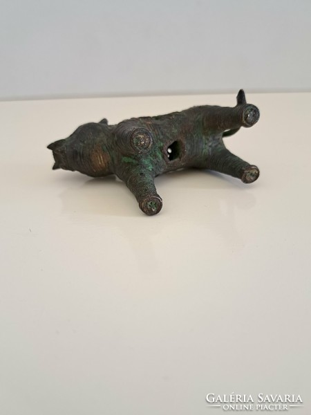 Antik indiai keleti bronz kis méretű tigris figura szobor