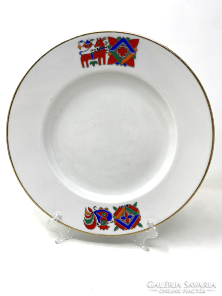 Retro Lomonosov porcelán lapos tányér kék, piros, zöld színű kakas és kecske díszítéssel RZ
