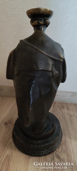 Beszédes János László (1874-1922):  bronz szobor