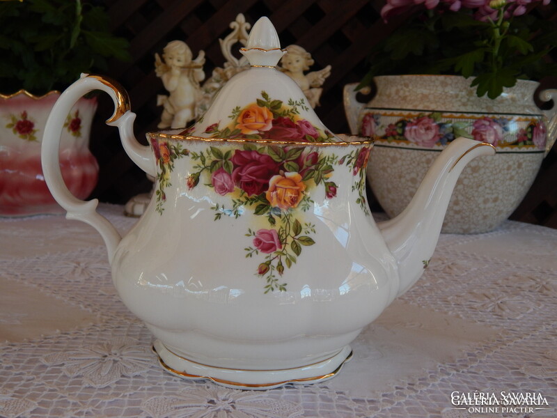 ROYAL ALBERT " Old Country Roses " teás süteményes készlet