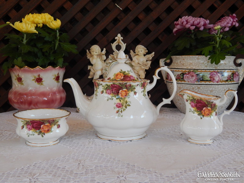 ROYAL ALBERT " Old Country Roses " teás süteményes készlet