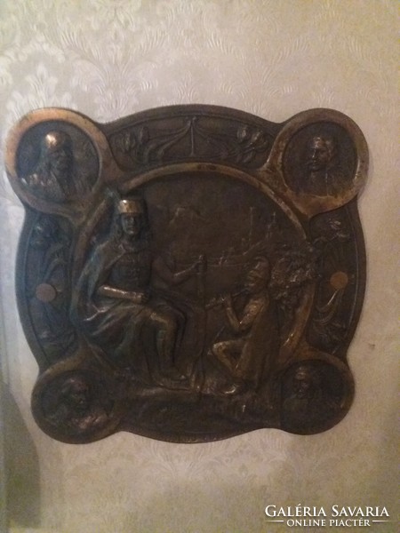 Kallós Ede: II. Rákóczi Ferenc relief öntött részlethazdag, vintage felfogató gombokkal.