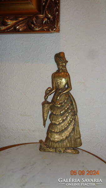 Rézveret , meg különböztető jelzés , ajtó figura  , mosdó ajtóra  ( női )