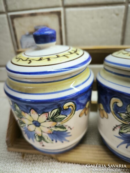 Kerámia fűszertató fa tartóban eladó!