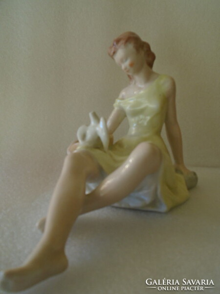 Donner Gertrúd Kőbányai ( Drasche) Hamupipőke figura ritkáb színben 18x15 cm